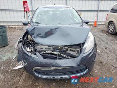 Piąte zdjęcie samochodu w środku: 2011 FORD FIESTA S VIN:3FADP4AJ7BM227493 - miniatura
