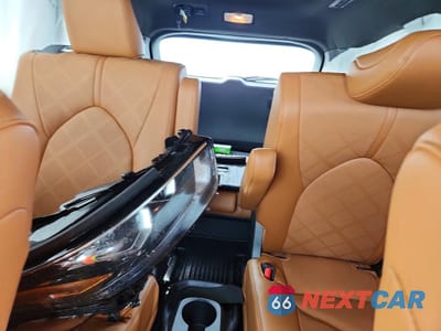 Zdjęcie 10 z 14 samochodu: 2025 TOYOTA HIGHLANDER HYBRID PLATINUM VIN:5TDEBRCH3SS688078 - miniatura