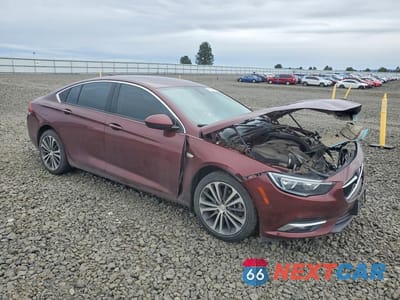 Czwarte zdjęcie samochodu z boku: 2018 BUICK REGAL ESSENCE VIN:W04GR6SX5J1101185 - miniatura