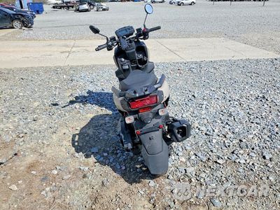 Czwarte zdjęcie samochodu z boku: 2024 YAMAHA YW125 VIN:RKRSEH9Y0RA007094 - miniatura
