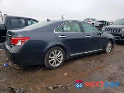 Trzecie zdjęcie samochodu z tyłu: 2011 LEXUS ES 350 BASE VIN:JTHBK1EG8B2425390 - miniatura