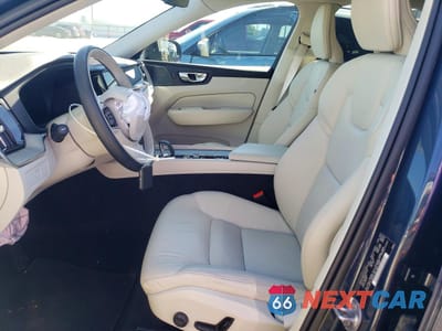 Zdjęcie 7 z 13 samochodu: 2023 VOLVO XC60 PLUS VIN:YV4L12RW9P1278118 - miniatura