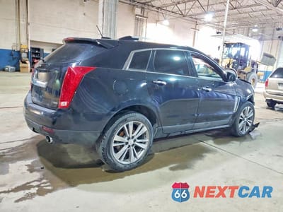 Trzecie zdjęcie samochodu z tyłu: 2016 CADILLAC SRX LUXURY COLLECTION VIN:3GYFNEE32GS560532 - miniatura