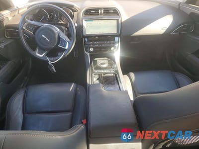 Zdjęcie 8 z 11 samochodu: 2019 JAGUAR XE PRESTIGE VIN:SAJAK4FX4KCP48585 - miniatura