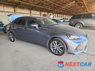 Czwarte zdjęcie samochodu z boku: 2020 LEXUS IS 300 BASE VIN:JTHAA1D22L5106586 - miniatura