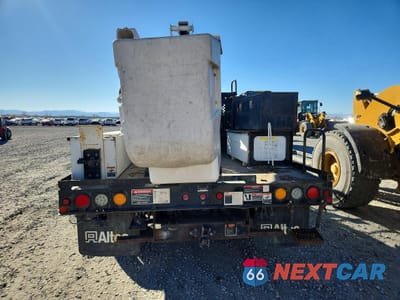Zdjęcie 6 z 12 samochodu: 2016 FORD F550 SUPER DUTY BUCKET TRUCK VIN:1FDUF5HT3GEB43187 - miniatura