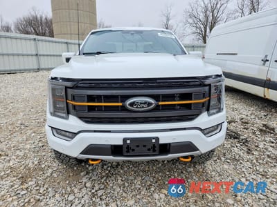 Piąte zdjęcie samochodu w środku: 2023 FORD F150 TREMOR VIN:1FTEW1E87PFC55759 - miniatura