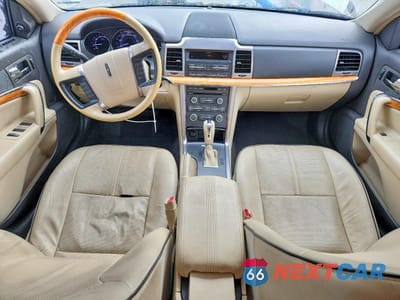 Zdjęcie 8 z 13 samochodu: 2012 LINCOLN MKZ VIN:3LNHL2GC6CR802817 - miniatura