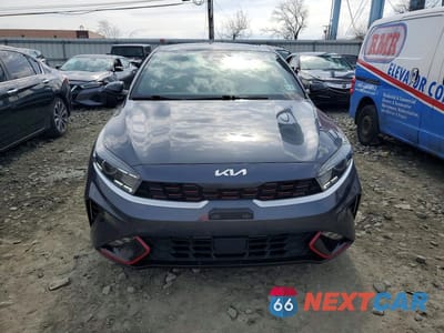 Piąte zdjęcie samochodu w środku: 2022 KIA FORTE GT-LINE VIN:3KPF54AD1NE434818 - miniatura