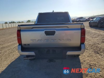 Zdjęcie 6 z 12 samochodu: 2025 TOYOTA TACOMA SR5 VIN:3TMLB5JN6SM170300 - miniatura