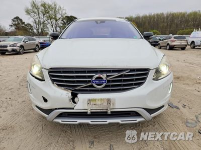 Piąte zdjęcie samochodu w środku: 2017 VOLVO XC60 T5 DYNAMIC VIN:YV440MDR8H2114391 - miniatura
