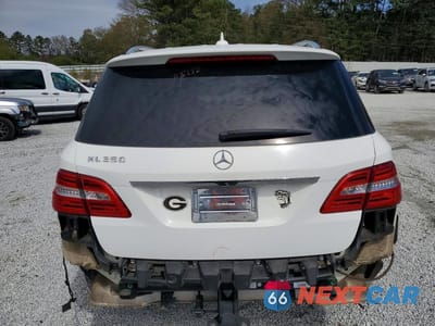 Zdjęcie 6 z 13 samochodu: 2015 MERCEDES-BENZ ML 350 VIN:4JGDA5JB1FA530083 - miniatura
