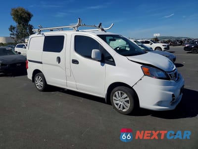 Czwarte zdjęcie samochodu z boku: 2018 NISSAN NV200 S VIN:3N6CM0KN3JK695110 - miniatura