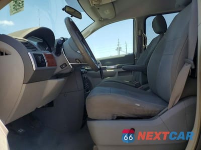 Zdjęcie 7 z 12 samochodu: 2008 CHRYSLER TOWN & COUNTRY TOURING VIN:2A8HR54P48R129429 - miniatura