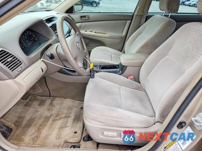 Zdjęcie 7 z 12 samochodu: 2004 TOYOTA CAMRY LE VIN:4T1BE32K54U790948 - miniatura