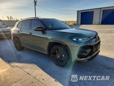 Czwarte zdjęcie samochodu z boku: 2025 VOLKSWAGEN TIGUAN SE R-LINE BLACK VIN:3VVGR7RMXSM012256 - miniatura