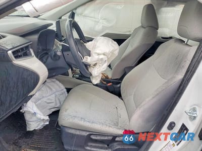 Zdjęcie 7 z 12 samochodu: 2023 TOYOTA COROLLA CROSS L VIN:7MUAAABG7PV046875 - miniatura