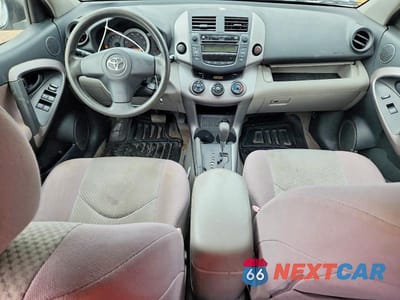 Zdjęcie 8 z 11 samochodu: 2006 TOYOTA RAV4 BASE VIN:JTMZD33V766008994 - miniatura