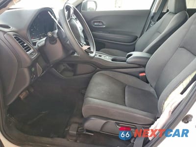 Zdjęcie 7 z 13 samochodu: 2021 HONDA HR-V EX VIN:3CZRU5H58MM723035 - miniatura