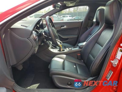 Zdjęcie 7 z 11 samochodu: 2016 MERCEDES-BENZ CLA 250 VIN:WDDSJ4EB3GN316843 - miniatura