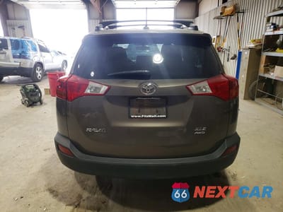 Zdjęcie 6 z 13 samochodu: 2015 TOYOTA RAV4 XLE VIN:2T3RFREV0FW372490 - miniatura