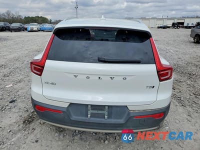 Zdjęcie 6 z 12 samochodu: 2022 VOLVO XC40 T5 MOMENTUM VIN:YV4162UK1N2764152 - miniatura