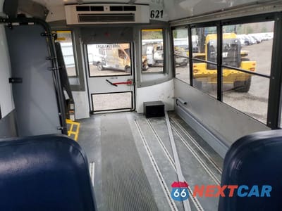 Zdjęcie 6 z 10 samochodu: 2017 CHEVROLET EXPRESS G4500 VIN:1GB6GUBG9H1196036 - miniatura