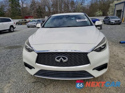 Piąte zdjęcie samochodu w środku: 2017 INFINITI QX30 BASE VIN:SJKCH5CPXHA034977 - miniatura