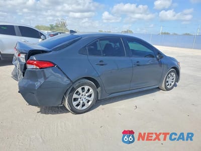 Trzecie zdjęcie samochodu z tyłu: 2024 TOYOTA COROLLA LE VIN:5YFB4MDE4RP089794 - miniatura