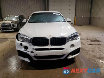 Piąte zdjęcie samochodu w środku: 2015 BMW X6 XDRIVE50I VIN:5UXKU6C50F0F94333 - miniatura
