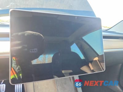 Zdjęcie 9 z 12 samochodu: 2023 TESLA MODEL 3 VIN:5YJ3E1EC1PF507217 - miniatura