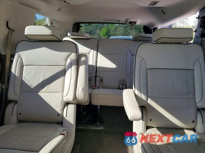 Zdjęcie 10 z 14 samochodu: 2022 GMC YUKON DENALI VIN:1GKS2DKL2NR246265 - miniatura