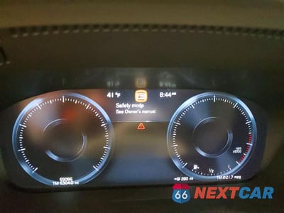 Zdjęcie 9 z 13 samochodu: 2019 VOLVO XC60 T6 MOMENTUM VIN:LYVA22RK2KB238338 - miniatura