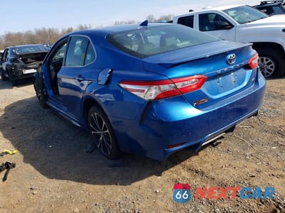 Drugie zdjęcie samochodu z przodu: 2020 TOYOTA CAMRY SE VIN:4T1G11AK9LU326907 - miniatura