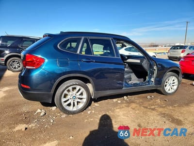 Trzecie zdjęcie samochodu z tyłu: 2015 BMW X1 XDRIVE28I VIN:WBAVL1C55FVY34784 - miniatura