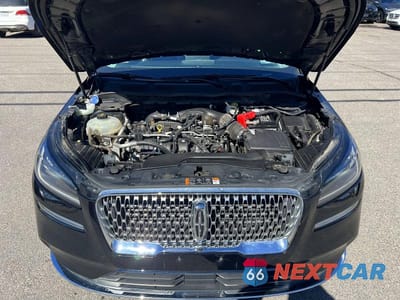 Zdjęcie 8 z 10 samochodu: 2022 LINCOLN TOWNHOUSE CORSAIR VIN:5LMCJ1C96NUL16585 - miniatura