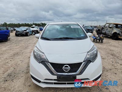 Piąte zdjęcie samochodu w środku: 2019 NISSAN VERSA NOTE S VIN:3N1CE2CP7KL355288 - miniatura