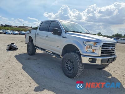 Czwarte zdjęcie samochodu z boku: 2017 FORD F150 SUPERCREW VIN:1FTEW1CPXHFB06032 - miniatura