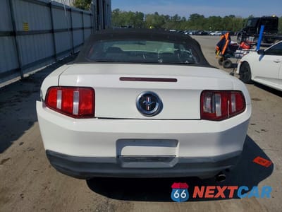 Zdjęcie 6 z 11 samochodu: 2010 FORD MUSTANG VIN:1ZVBP8EN2A5177853 - miniatura