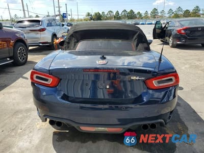 Zdjęcie 6 z 12 samochodu: 2018 FIAT 124 SPIDER CLASSICA VIN:JC1NFAEK4J0138854 - miniatura