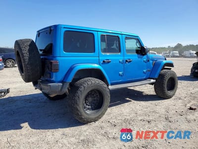 Trzecie zdjęcie samochodu z tyłu: 2021 JEEP WRANGLER UNLIMITED SAHARA 4XE VIN:1C4JJXP68MW676929 - miniatura