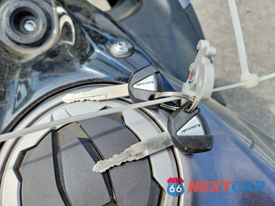 Zdjęcie 8 z 9 samochodu: 2021 KAWASAKI EX650 N VIN:ML5EXEN10MDA28845 - miniatura