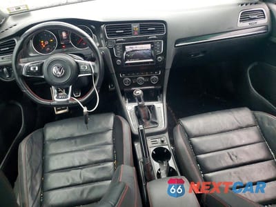 Zdjęcie 8 z 12 samochodu: 2015 VOLKSWAGEN GTI VIN:3VW5T7AU1FM027069 - miniatura