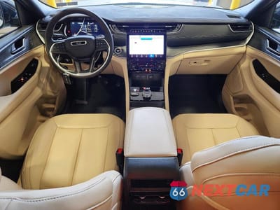 Zdjęcie 8 z 13 samochodu: 2025 JEEP GRAND CHEROKEE LIMITED VIN:1C4RJHBG5SC315813 - miniatura