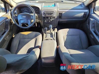 Zdjęcie 8 z 13 samochodu: 2002 JEEP GRAND CHEROKEE LAREDO VIN:1J4GW48S72C151553 - miniatura