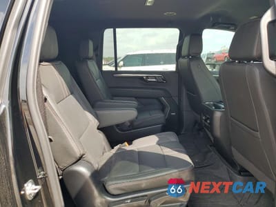 Zdjęcie 11 z 13 samochodu: 2026 CHEVROLET SUBURBAN VIN:1GNS5EKD2TR113172 - miniatura