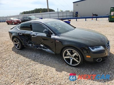 Czwarte zdjęcie samochodu z boku: 2015 AUDI A7 PREMIUM PLUS VIN:WAUWGAFC6FN004270 - miniatura