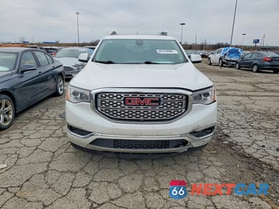 Piąte zdjęcie samochodu w środku: 2018 GMC ACADIA DENALI VIN:1GKKNXLS1JZ220751 - miniatura