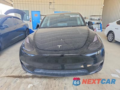 Piąte zdjęcie samochodu w środku: 2024 TESLA MODEL Y VIN:7SAYGDED5RF096775 - miniatura
