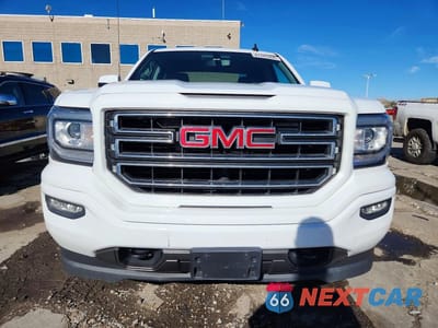 Piąte zdjęcie samochodu w środku: 2018 GMC SIERRA K1500 VIN:1GTV2LECXJZ229593 - miniatura